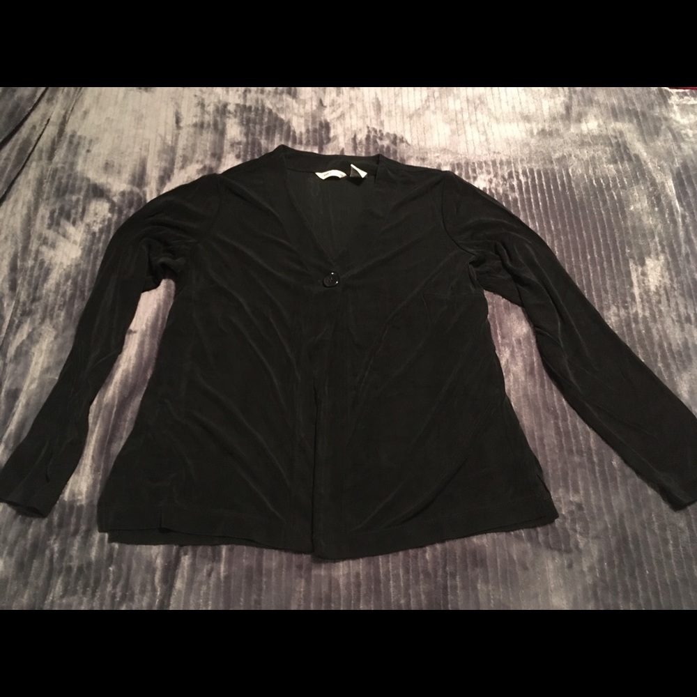 Stretch black one button cardigan